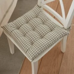Gingham Check 9 Stitch Sage Seat Pad -Dunelm 30755196 alt01