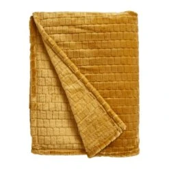 Embossed 130cm X 180cm Throw -Dunelm 30765403 alt03