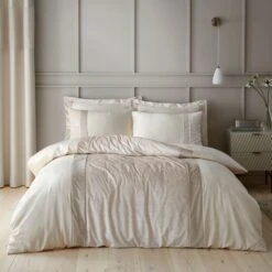Beverley Duvet Cover And Pillowcase Set