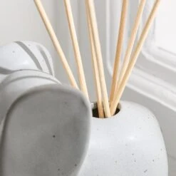 Elephant Honey And Saffron Diffuser -Dunelm 30801907 alt02