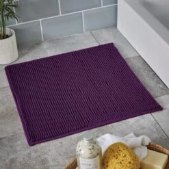 Mini Bobble Shower Mat -Dunelm 30868039