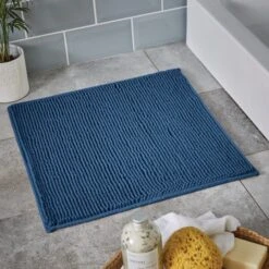 Mini Bobble Shower Mat -Dunelm 30868044