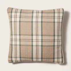 Isabella Cushion Cover -Dunelm 30902232 alt01