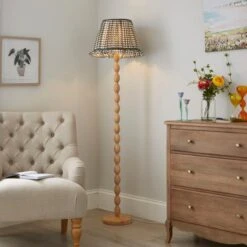 Carys Frilled Gingham Lamp Shade -Dunelm 30923639 alt03