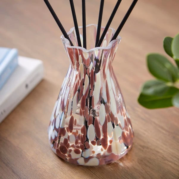 Vanilla & Cedarwood Confetti Diffuser 4 Vanilla & Cedarwood Confetti Diffuser - Image 2