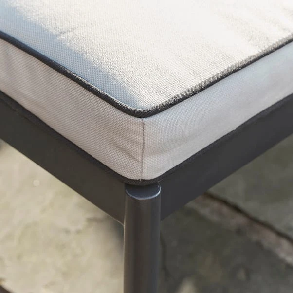 Windsor 8 Seater Large Corner Set 9 Windsor 8 Seater Large Corner Set - Image 7