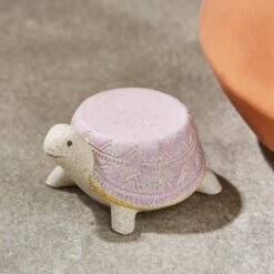 Single Resin Tortoise Pot Feet -Dunelm 30927971 alt01